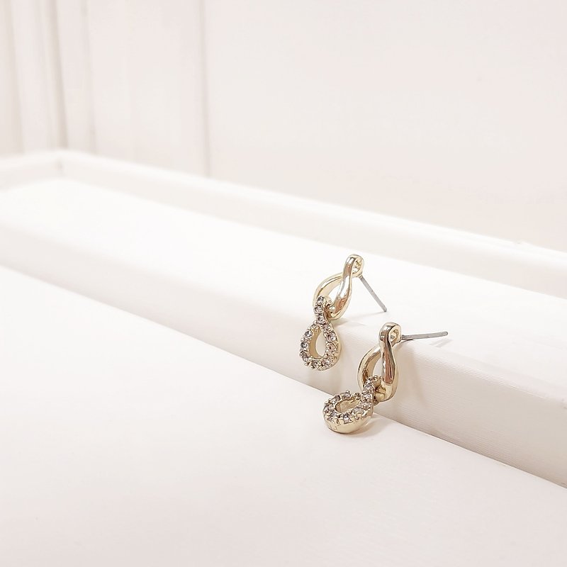 Water Drop Bronze Bronze Plated Needle Earrings/Light Jewelry Stone Jewelry Inlay Personalization - ต่างหู - ทองแดงทองเหลือง สีทอง