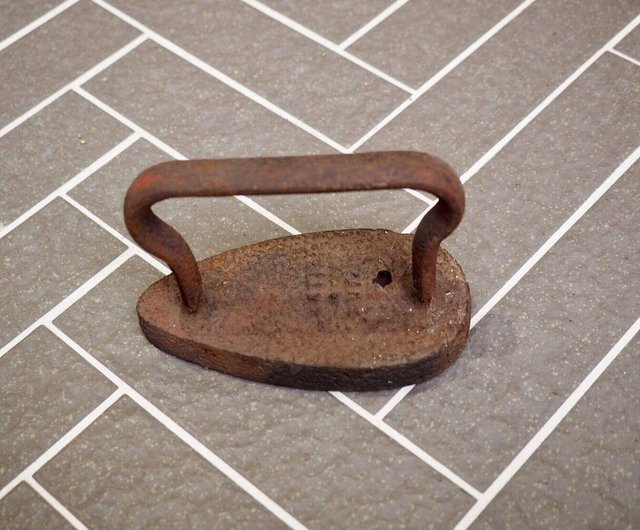 イギリスのアンティーク鋳鉄アイアンタイプC - ショップ リボーン