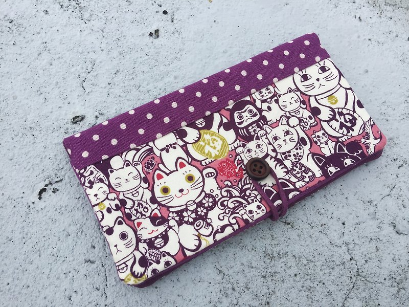 Lucky Cat Passbook Bag/Long Clip Wallet - กระเป๋าสตางค์ - ผ้าฝ้าย/ผ้าลินิน สีม่วง