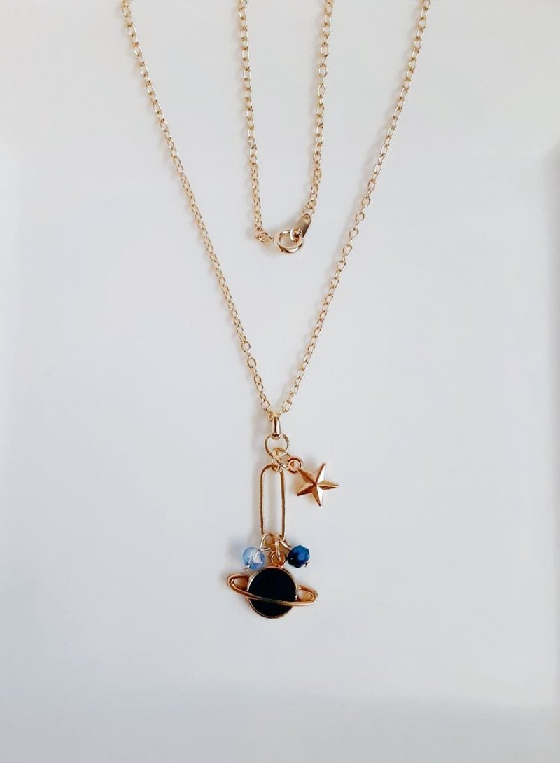 A stylish necklace with a star, Saturn charm and sharp hoop. Blue, cute, birthday gift. Size is about 40cm. Size cannot be adjusted. - Necklaces - Glass Blue