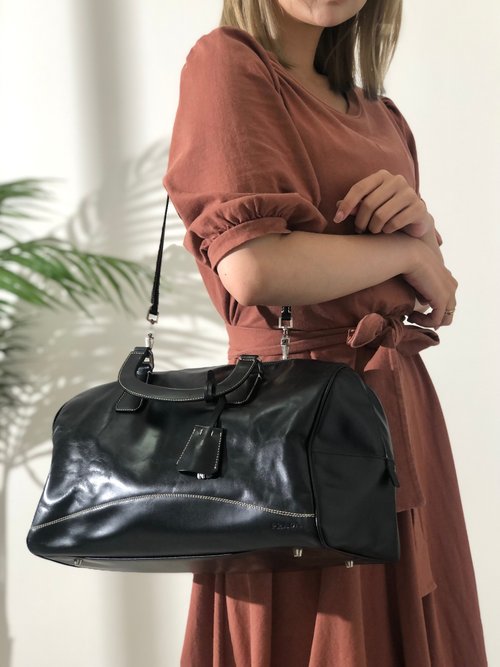 PRADA プラダ ボストンバッグ　ヴィンテージレザー 中古・古着通販】PRADA (プラダ) レザーボストンバッグ ブラック