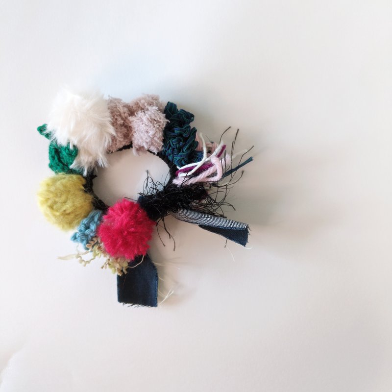 【Pinkoi Exclusive】 Only one handmade scrunchie in the world-asobi ito no shushu - Hair Accessories - Other Materials 