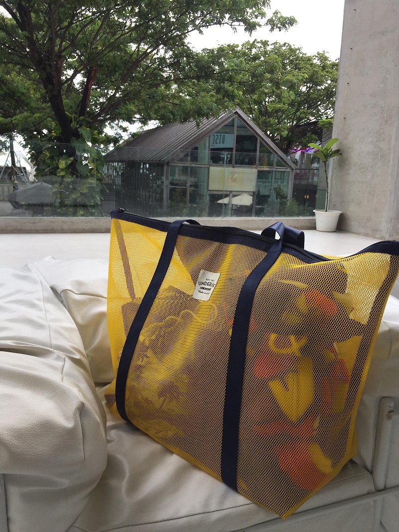 New Yellow Mesh bag with zipper/ Fitness Bag/ Grocery Bag/ Beach Bag Size L - กระเป๋าถือ - วัสดุอื่นๆ สีเหลือง