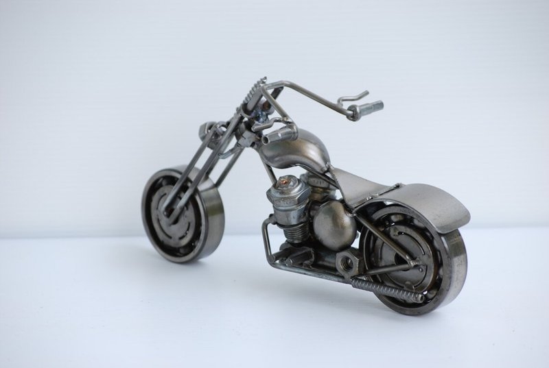 One-Of-A-Kind Christmas Gift Idea, Chopper (E) Motorcycle Welding sculptures - 擺飾/家飾品 - 其他金屬 