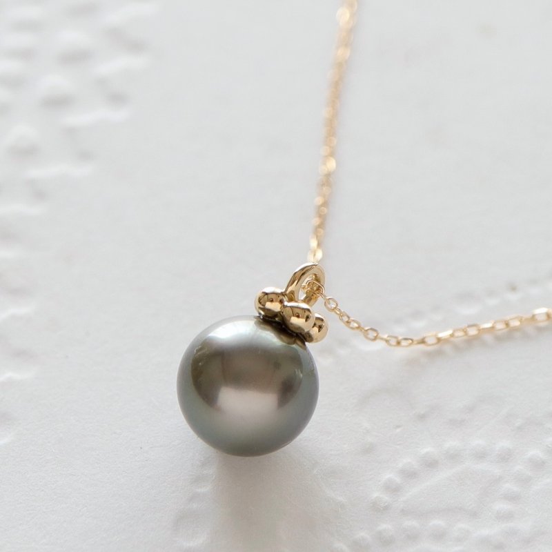 Crown Tahitian pearl black pearl K18 pendant necklace - Necklaces - Pearl Gold