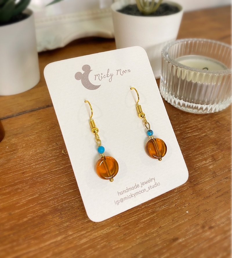 Handmade bead earring - 耳環/耳夾/耳骨夾 - 塑膠 咖啡色