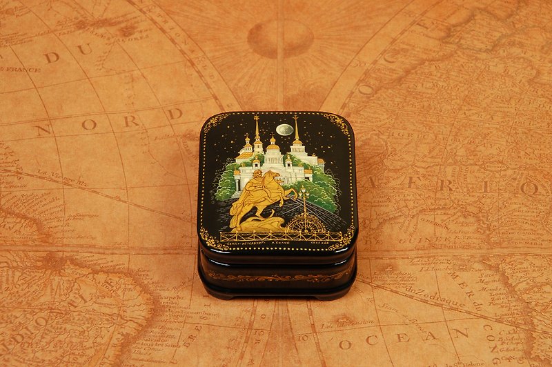 St Petersburg lacquer box Russian decorative art - Items for Display - Other Materials 