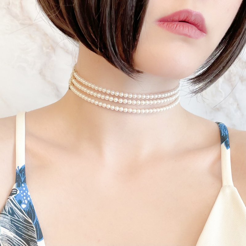 Aglaia Necklace / Silent Night / 3-strand pearl choker SV130WH - Chokers - Other Metals White