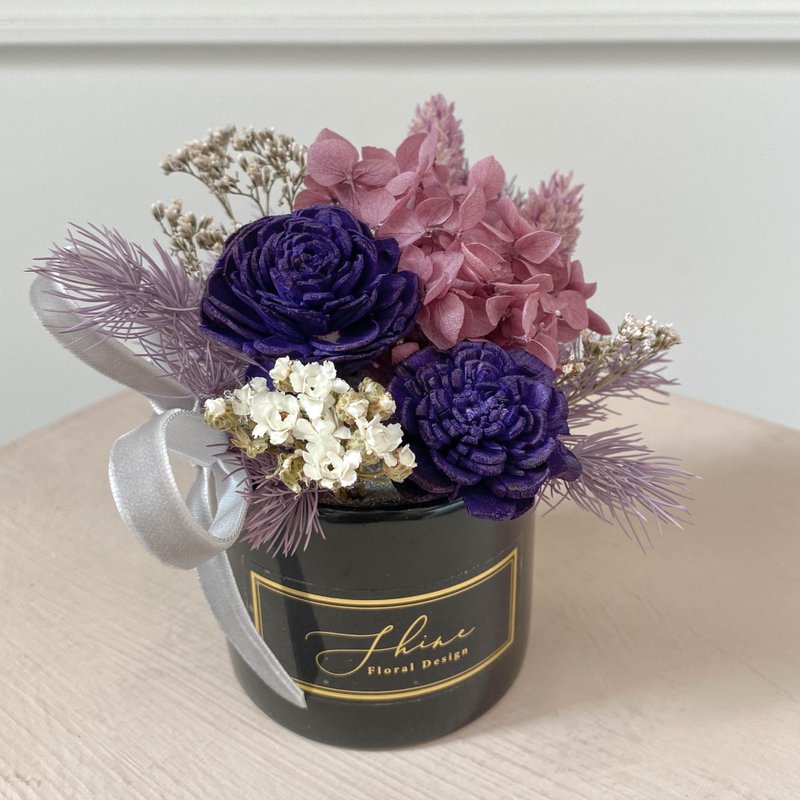 Velvet Purple Everlasting Incense Potted Flower (Black) - Dried Flowers & Bouquets - Plants & Flowers Purple