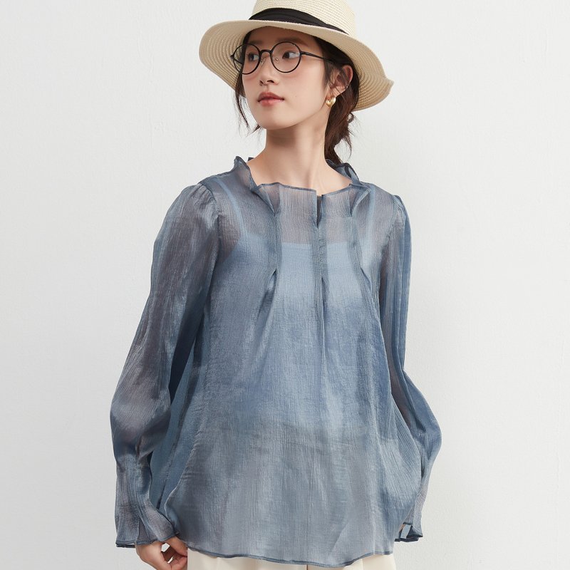 Ultra-lightweight sheer long sleeve blouse. Beautiful shades created by overlapping materials. Tuck design. Elegant top. - เสื้อเชิ้ตผู้หญิง - วัสดุอื่นๆ 