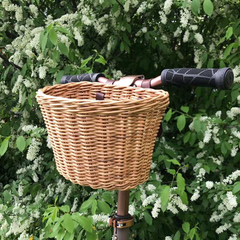 Kids front bike basket with 2 leather straps. Bike basket for kids. - 嬰兒手鍊/飾品 - 環保材質 咖啡色