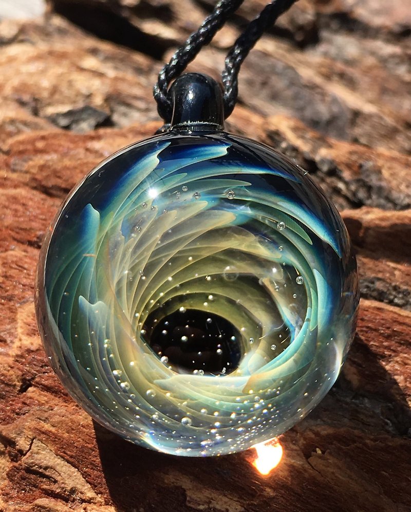 boroccus solid spiral pattern heat-resistant glass pendant - Necklaces - Glass Multicolor
