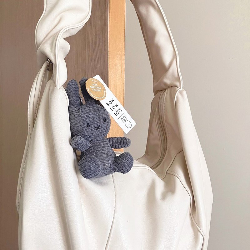 【Pinkoi 線下活動預購】Miffy 米菲兔ECO燈芯絨鑰匙圈-10cm 兩色 - 鑰匙圈/鑰匙包 - 聚酯纖維 多色