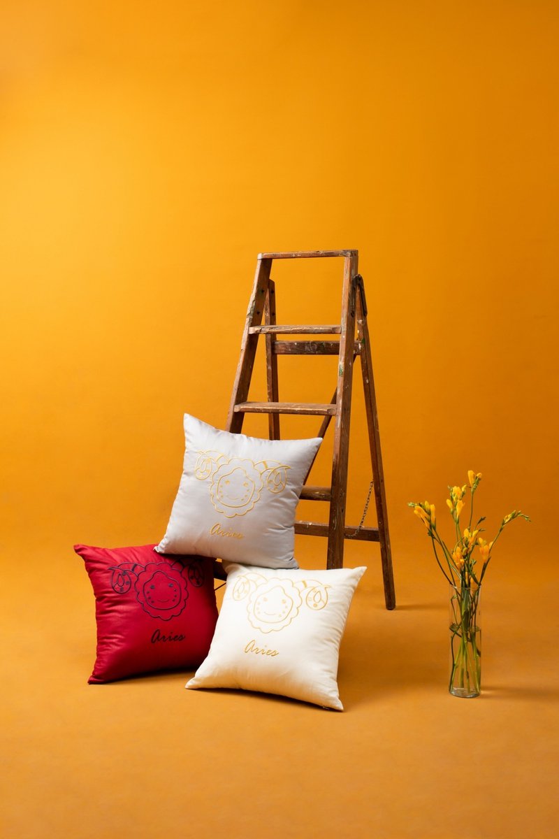 星座系列-牡羊座靠墊 40x40cm /三色(預購) - 枕頭/抱枕 - 棉．麻 