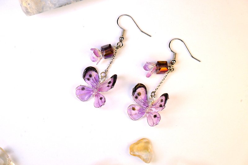 Fluttershy Series NO.174 Purple Fluttershy / Crystal Flower Resin Earrings - ต่างหู - เรซิน 
