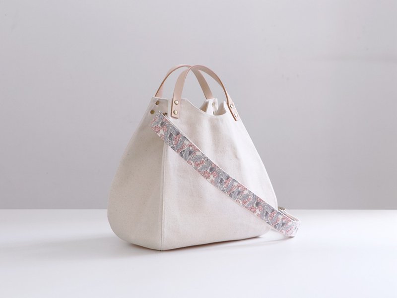 Onigiri Bag-Japan Canvas/shoulder bag - Messenger Bags & Sling Bags - Cotton & Hemp Multicolor