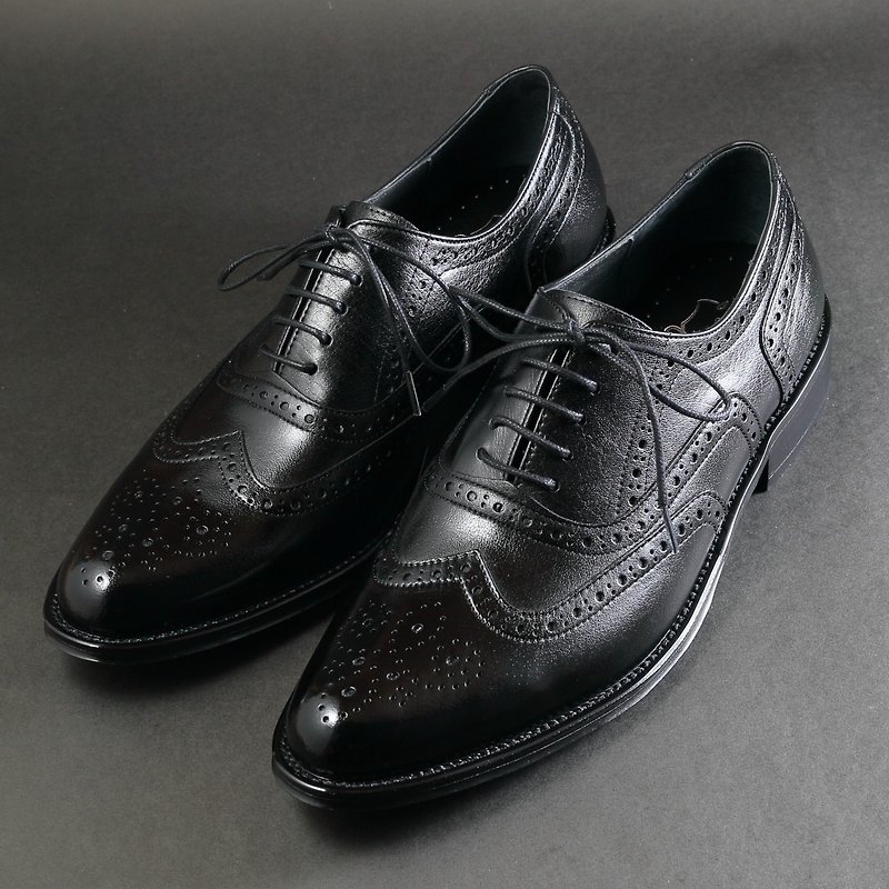 エレガントなウィングパターン刻まれたタイヤレザーオックスフォードシューズ-モナークブラック - オックスフォード靴 メンズ - 革 ブラック