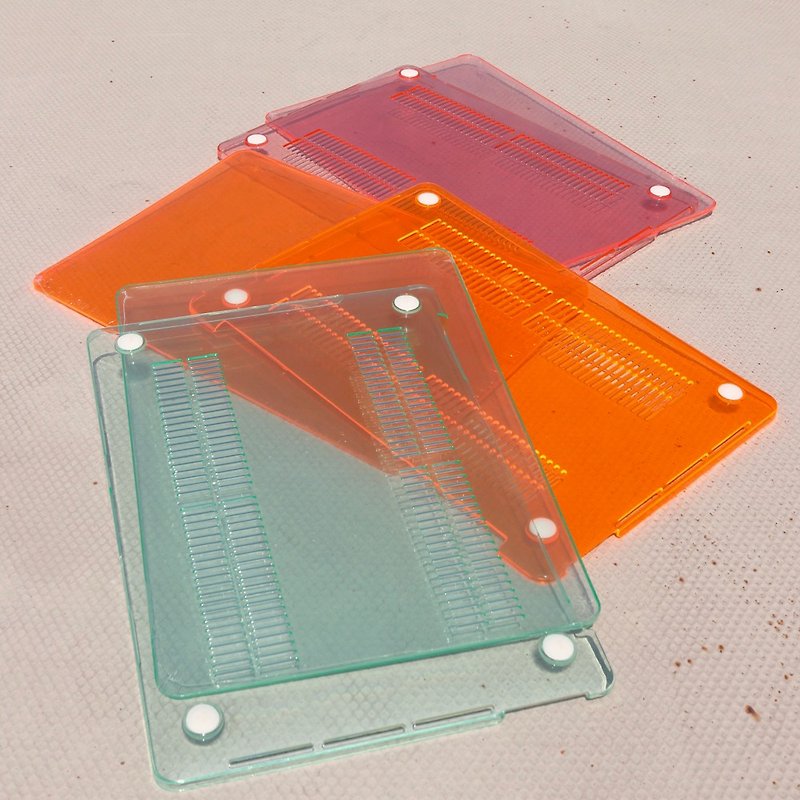 Macbook protective case transparent - อื่นๆ - พลาสติก หลากหลายสี
