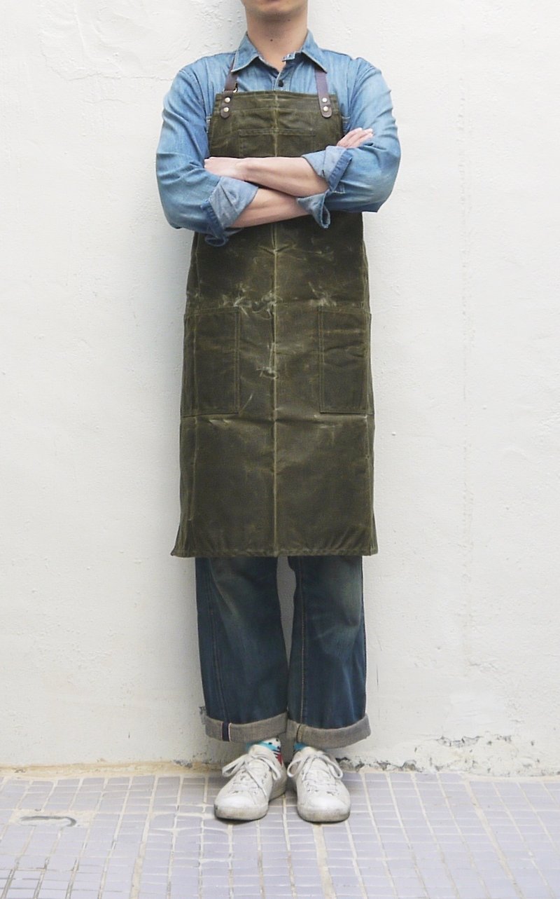 Hobert Wax canvas apron oil wax cloth leather shoulder strap apron — dark green - Aprons - Genuine Leather 