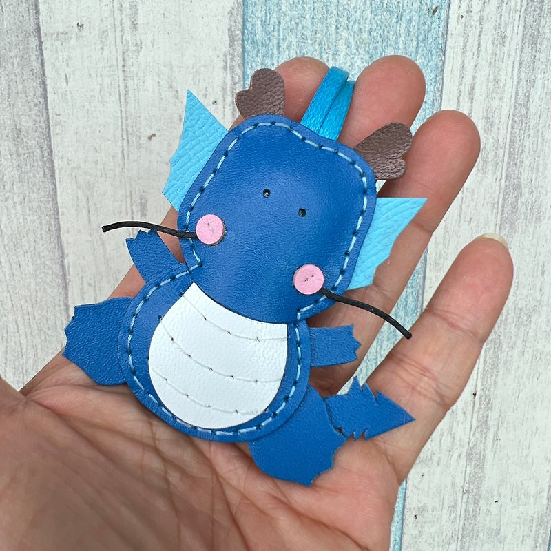 Healing small things blue cute dragon hand-stitched leather charm small size - พวงกุญแจ - หนังแท้ สีน้ำเงิน