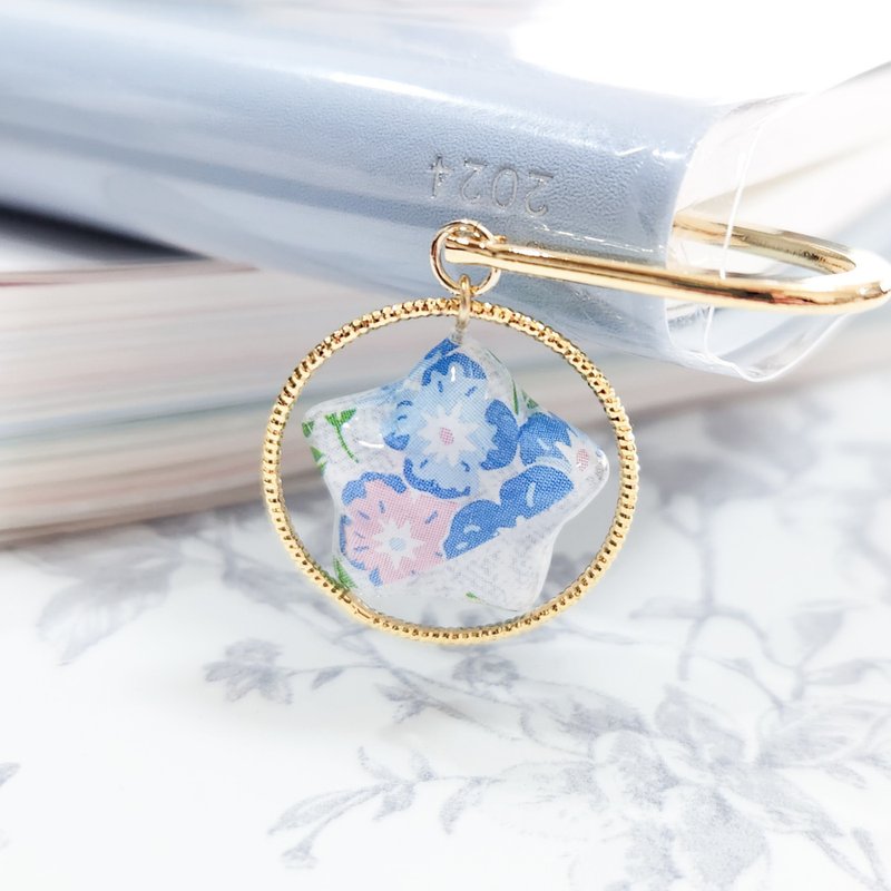 幸せを呼び込む・願いが叶う花柄ラッキースターの和風ブックマーカー　栞│青 - 書籤 - 紙 藍色