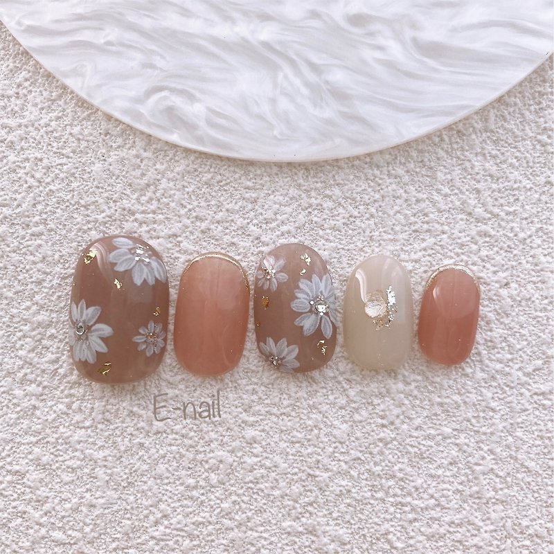 cute flower lover nails - ยาทาเล็บ - วัสดุอื่นๆ 