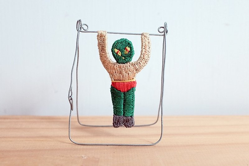 by.dorisliu  Little Gym Boy and Friends  Little green man Toy Brooch - Brooches - Thread Green