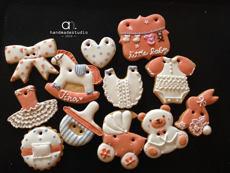 Elegant Baby Girl's Salivation Biscuit Set (12 pieces) by anPastry - Handmade Cookies - Fresh Ingredients 
