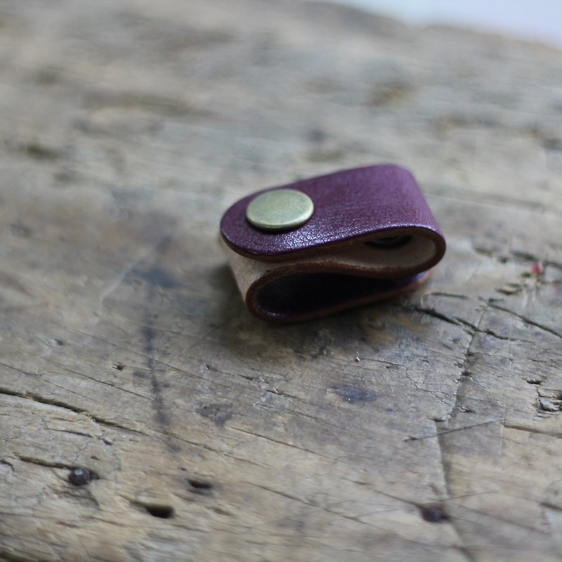 Egawa [Hands] Twill hub / wire-receiver / reel (purple) Italian vegetable tanned leather - ที่เก็บสายไฟ/สายหูฟัง - หนังแท้ สีม่วง
