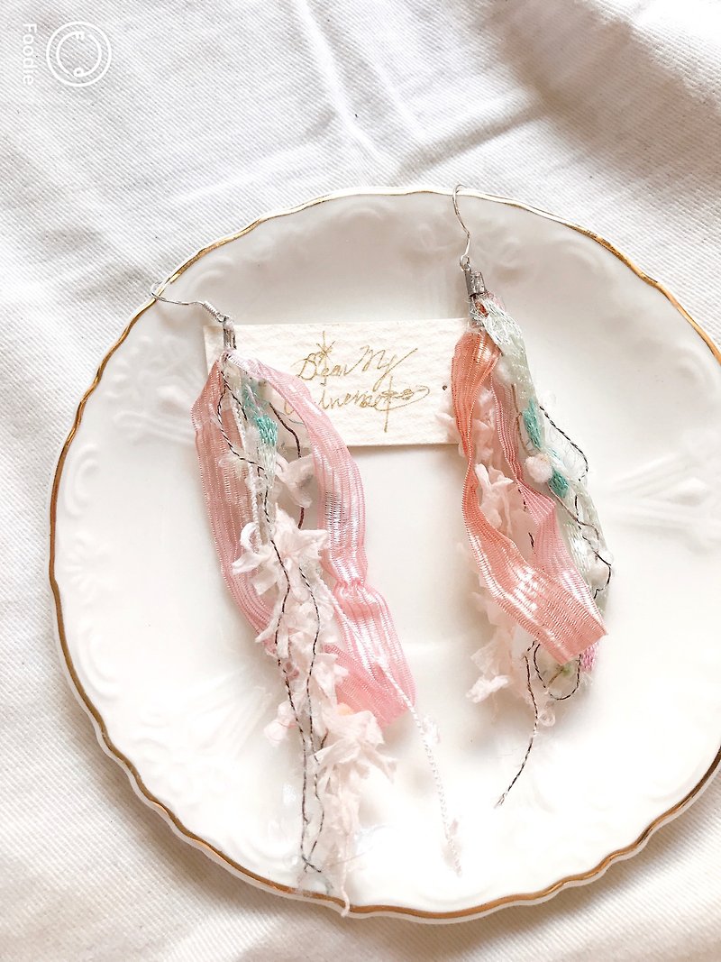 Little Mermaid Japanese Noodle Tassel Earrings Orange Red - Earrings & Clip-ons - Silk Pink