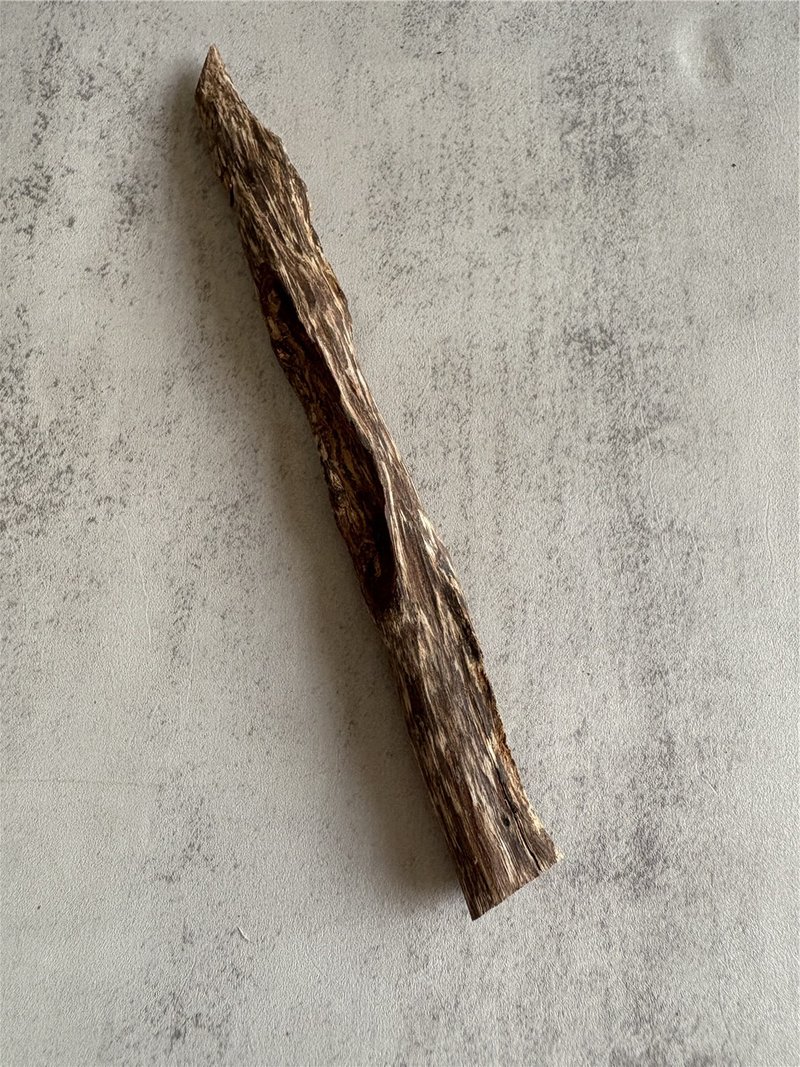 【生聞香重油款】野生達拉干沉香手把件-雙尖(11.9g)SD44 - 擺飾/家飾品 - 其他材質 