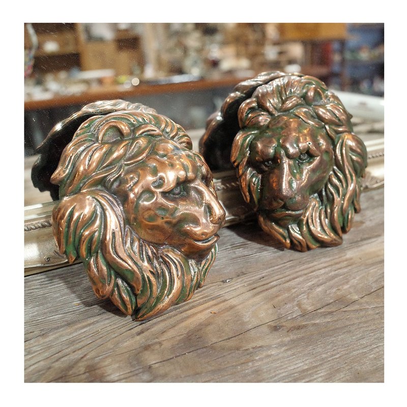 歐洲老件.仿舊古銅色合金金屬獅子造型牆面小掛飾.壁面裝飾品 - 擺飾/家飾品 - 其他金屬 