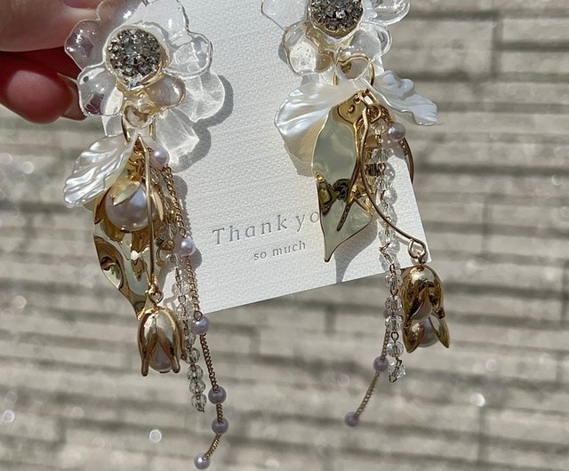 ご好評につき再販♡お花たくさんボタニカルの大ぶりピアス