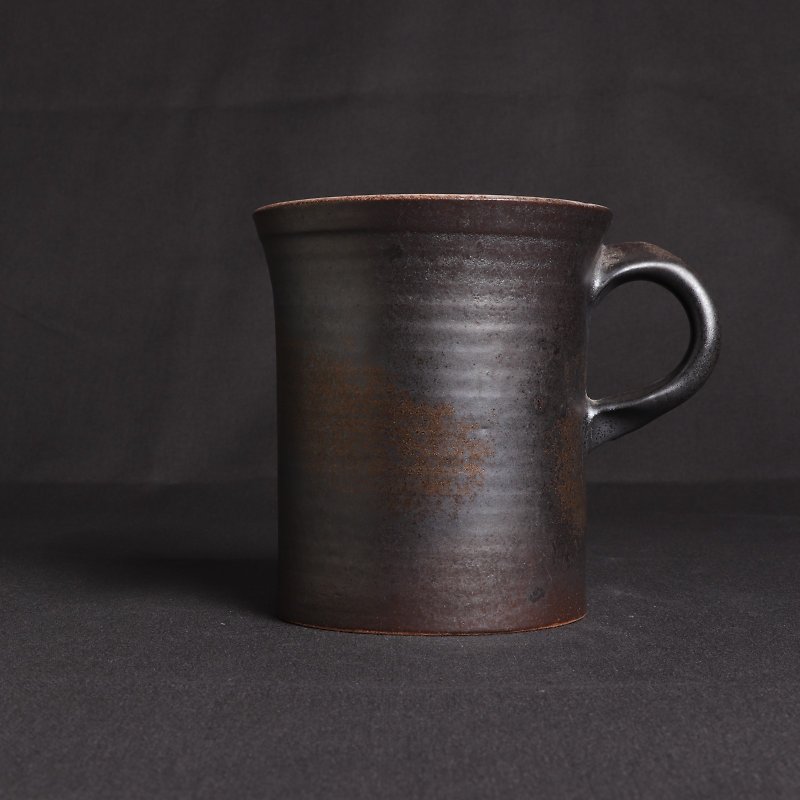 Black gold glaze cup - Teapots & Teacups - Pottery Black