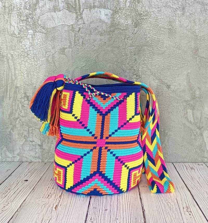 Flower mochila bag,Crossbody bag for women,Handcraft bag,Crochet bag ,Cr - 側背包/斜背包 - 棉．麻 