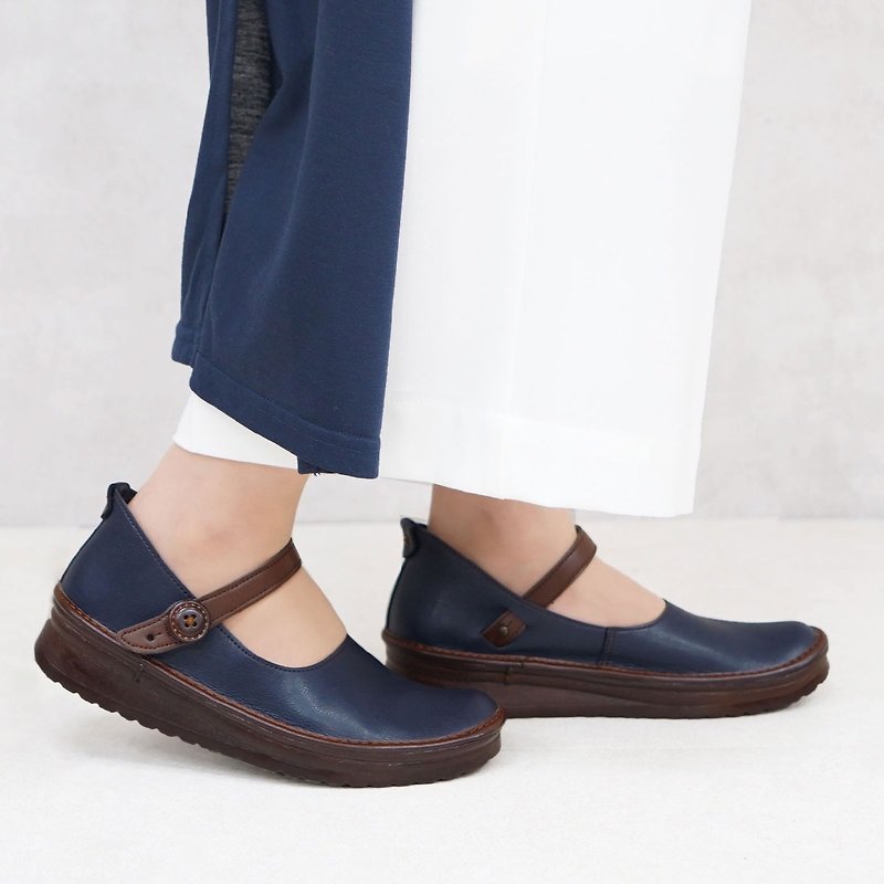 Magical shoes that you can wear without using your hands: Magnetic shoes, slip-ons, made in Japan KAYAK [Shipped within 10-24 days] - รองเท้าลำลองผู้หญิง - หนังเทียม สีนำ้ตาล
