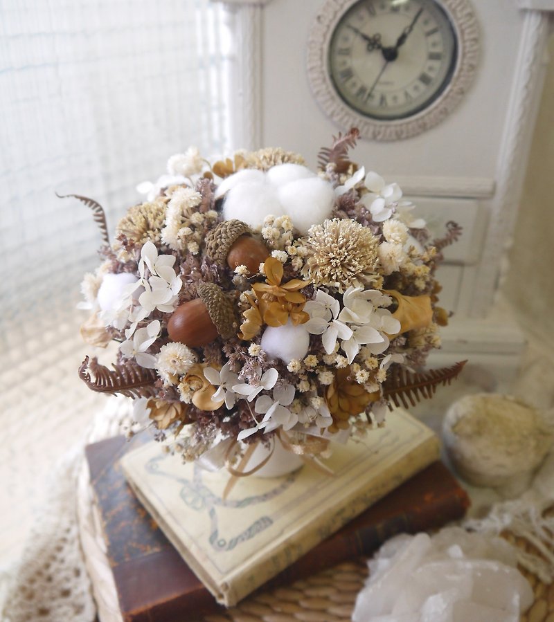 Cappuccino. Rich coffee color. Birthday dried flowers gift - Dried Flowers & Bouquets - Plants & Flowers Brown