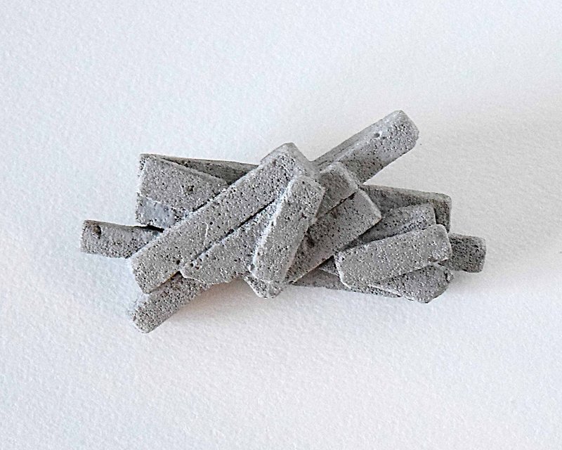 Concrete Brooches / pieces of the universe, Gray - เข็มกลัด - ปูน สีเทา