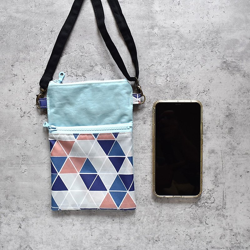 Travel waterproof cross-body mobile phone bag_Triangle grid_Light blue bottom - Messenger Bags & Sling Bags - Nylon Blue