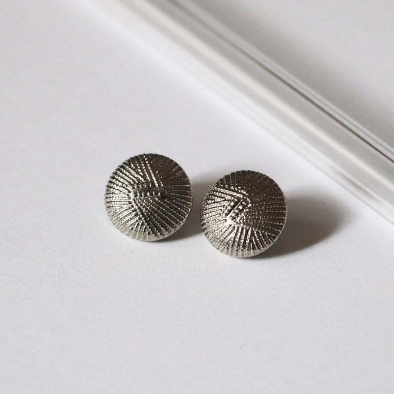 Microwave Ripple Earrings - ต่างหู - โลหะ สีเงิน