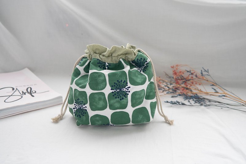 Drawstring Pockets | Diaper Bags | Storage Bags | Emeralds - กระเป๋าเครื่องสำอาง - ผ้าฝ้าย/ผ้าลินิน สีเขียว