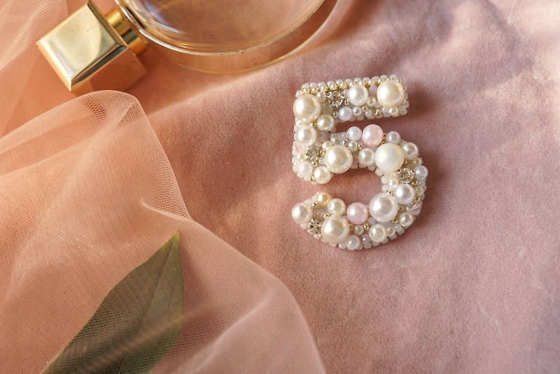 Number 5 CC Brooch, brooch for women, Beaded Pin, Ivory Pink Pearl design brooch - Brooches - Glass Pink