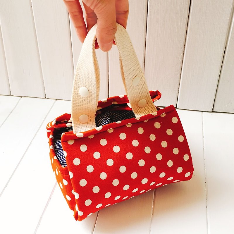 Furoshiki-like Lunch Bag - กระเป๋าถือ - ผ้าฝ้าย/ผ้าลินิน สีแดง