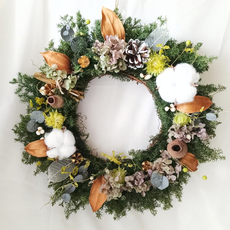 [Country style] Everlasting cedar Christmas wreath 33x33cm - ช่อดอกไม้แห้ง - พืช/ดอกไม้ สีเขียว