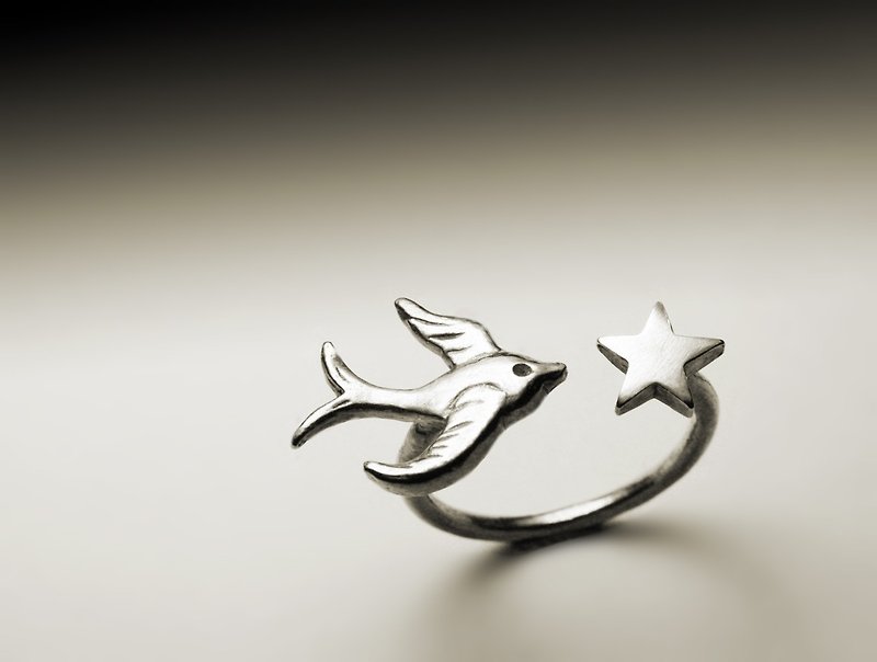 燕子星星戒指 - 戒指 - 其他金屬 銀色