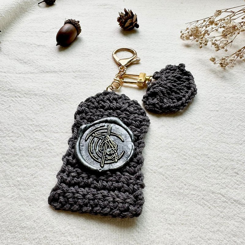 Handcraft Crochet Keychain with Wax Seal Stamp (Angel of Death) - 吊飾 - 蠟 黑色