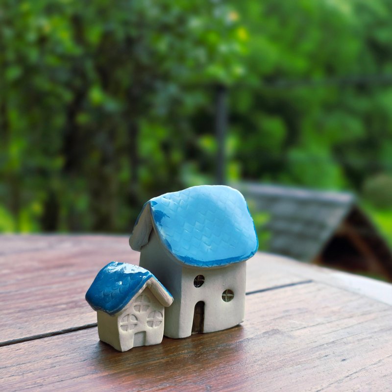Ten Shades of Mini Clay Houses – Thai Handmade - 花瓶/花器 - 黏土 多色