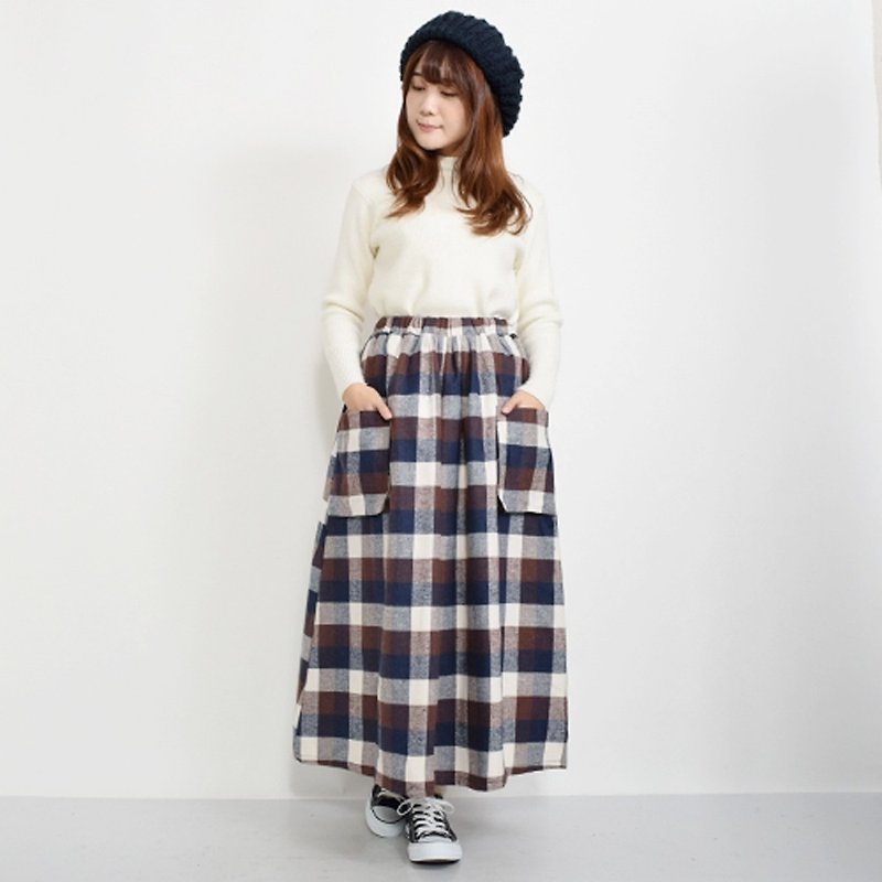 Check pattern front pocket long skirt - Skirts - Cotton & Hemp Blue