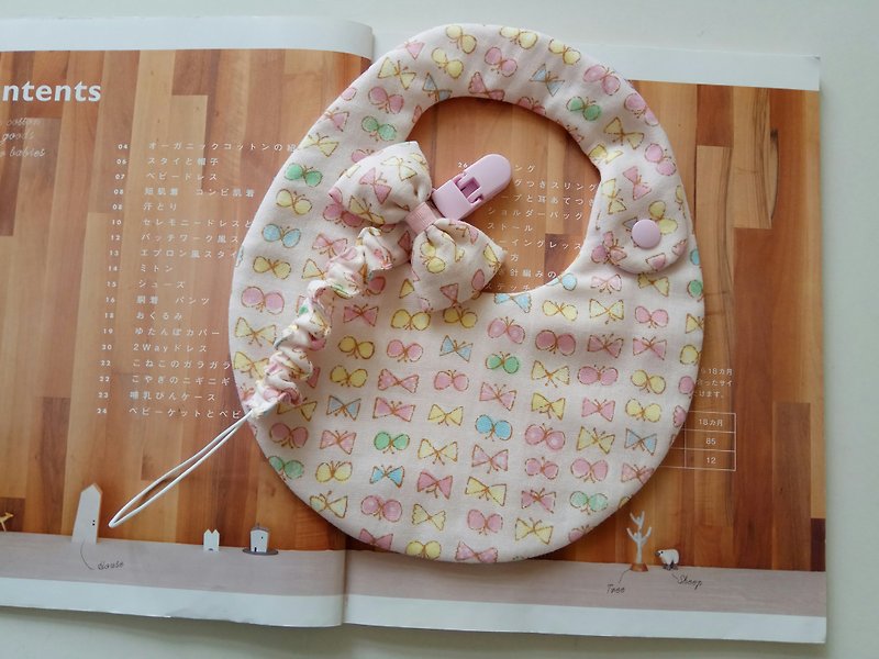 Bow Moon Gift Side Button Baby Bib Bow Twisted Pacifier Clip Eight Layers - Bibs - Cotton & Hemp Pink