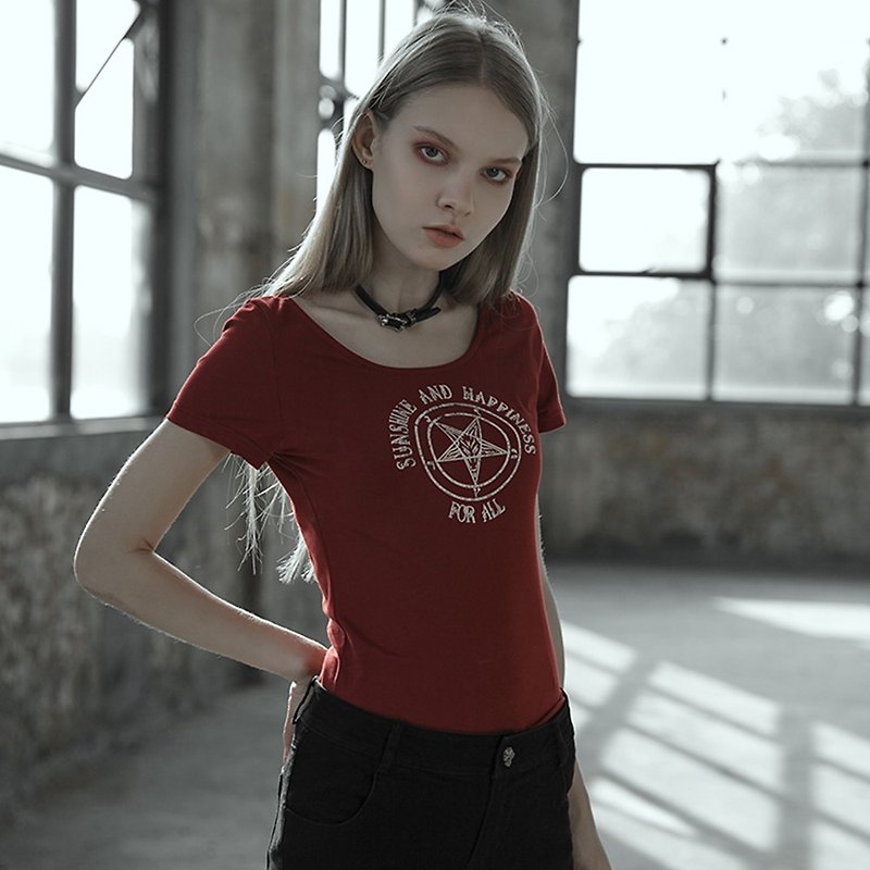 Demon neck buckle cotton top - Women's T-Shirts - Other Materials Red